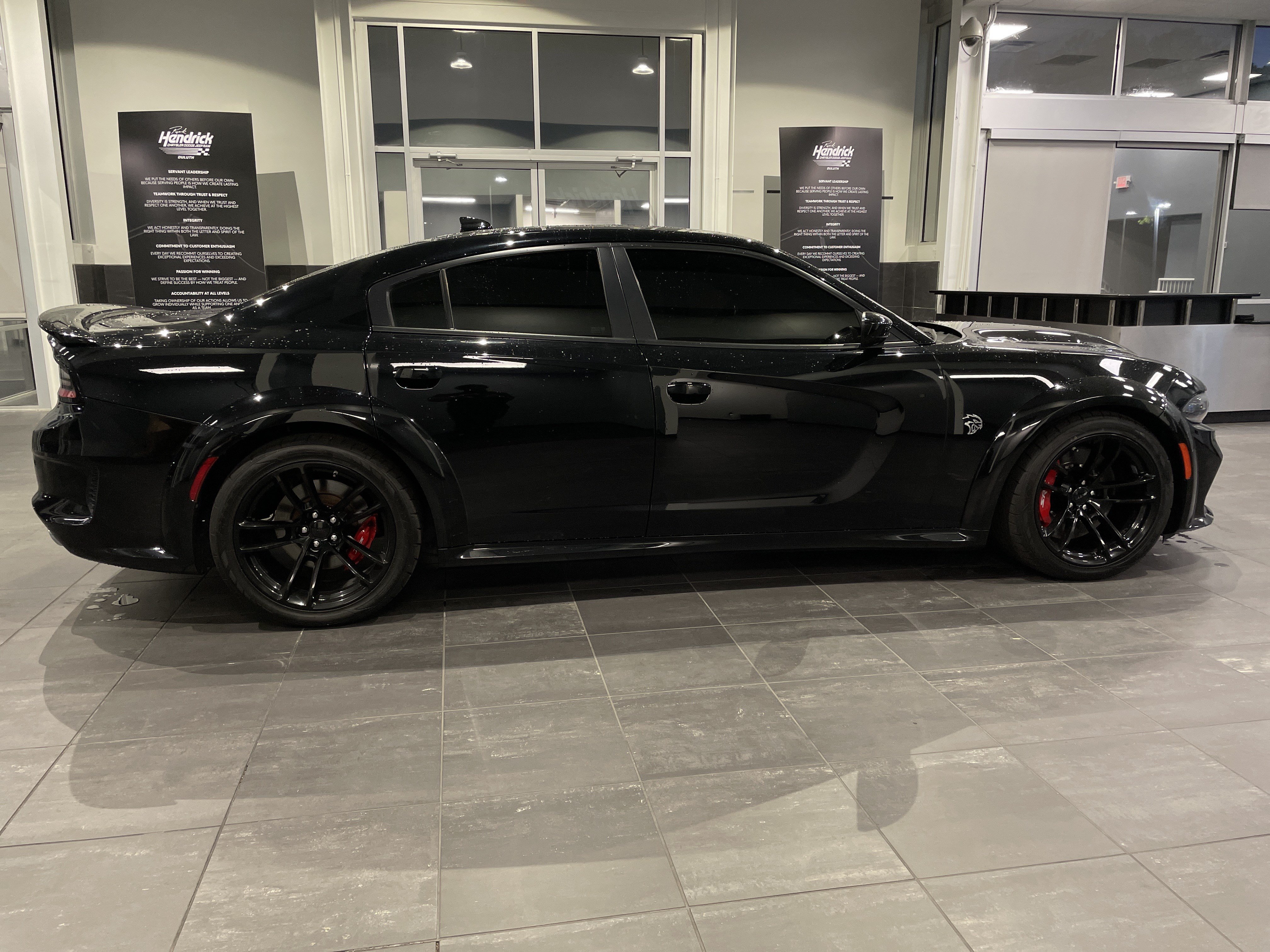 Used 2021 Dodge Charger SRT Hellcat w/ Harman/Kardon Audio Group RWD image 17