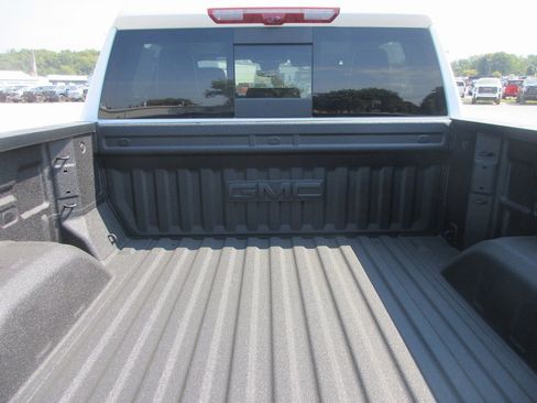 New 2026 GMC Sierra 1500 AT4X image 7