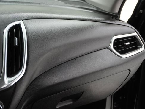 Used 2024 Chevrolet Equinox LT image 37