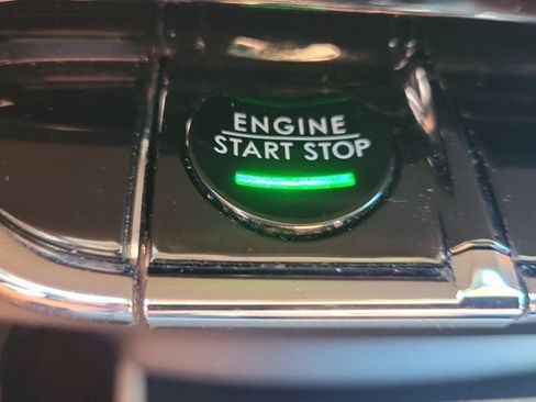 Certified 2022 Lincoln Nautilus FWD w/ Premium Package image 30