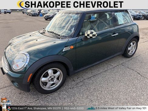 Used 2009 MINI Cooper Hardtop FWD image 1
