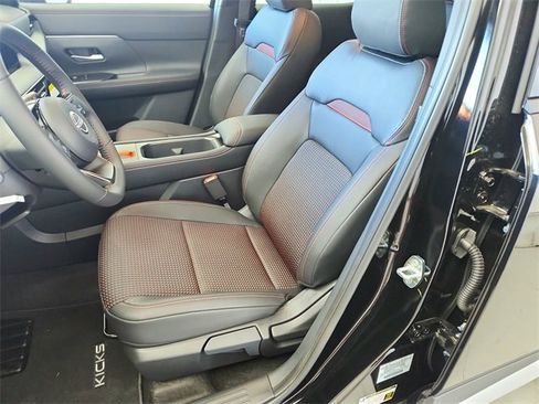 New 2026 Nissan Kicks SR image 19