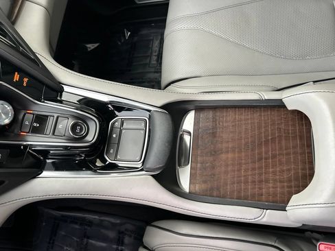 Used 2019 Acura RDX w/ Advance Package FWD image 11