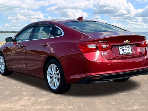 Used 2018 Chevrolet Malibu LT w/ Leather Package image 5