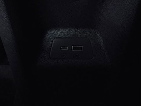 Used 2025 Buick Envision Sport Touring image 21