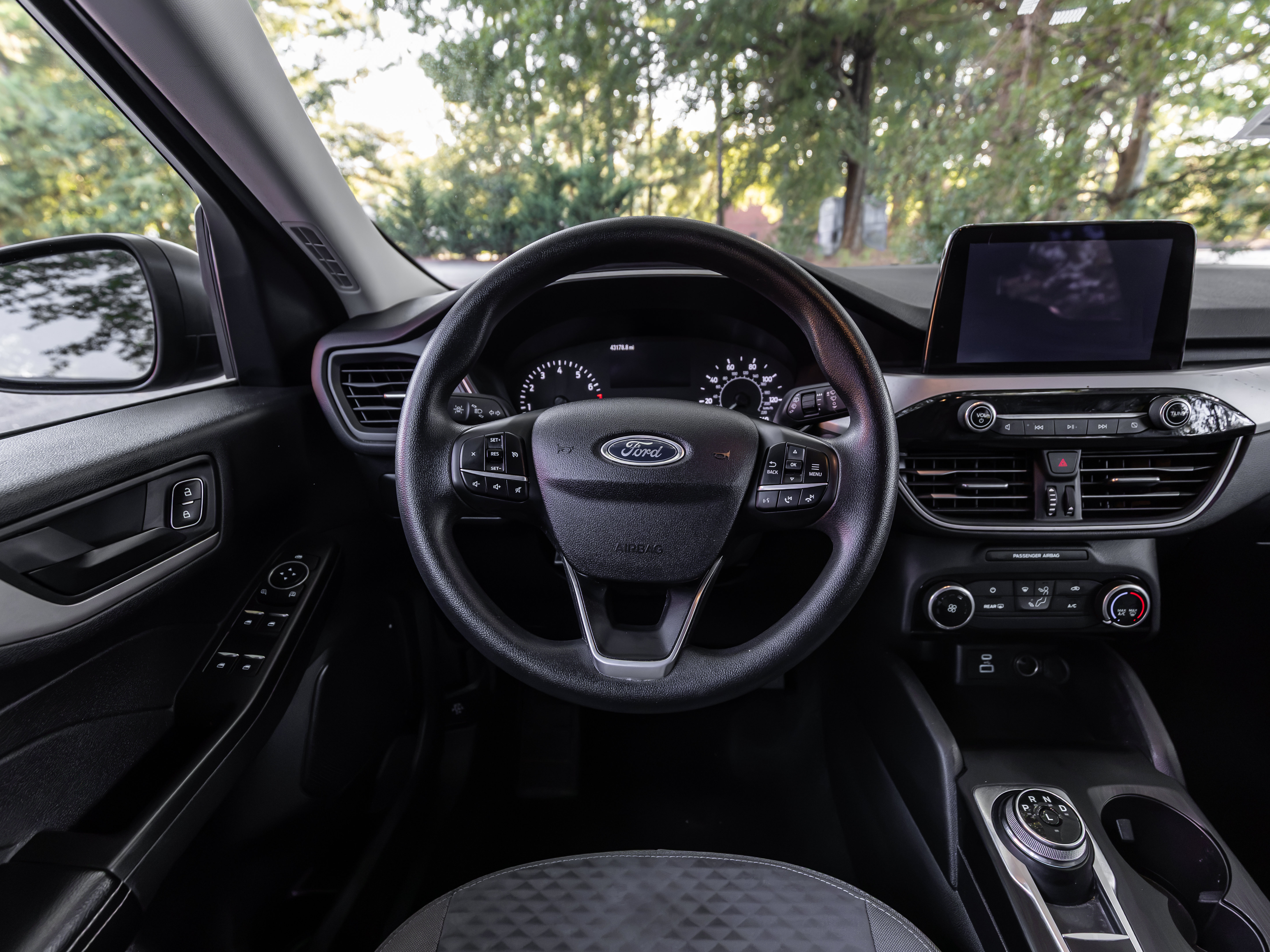 Used 2022 Ford Escape SE FWD image 6