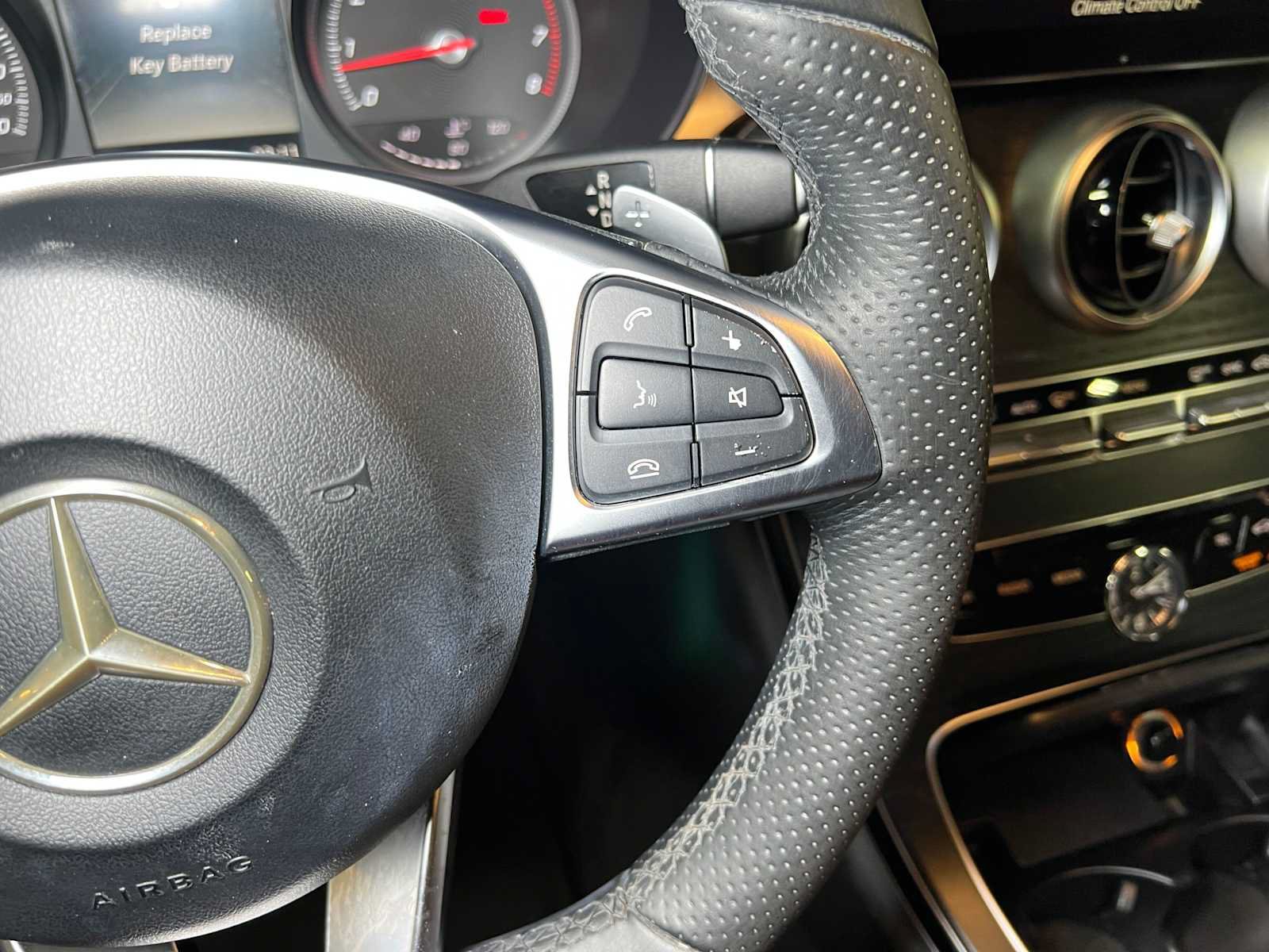 Used 2016 Mercedes-Benz C 300 Sedan image 28