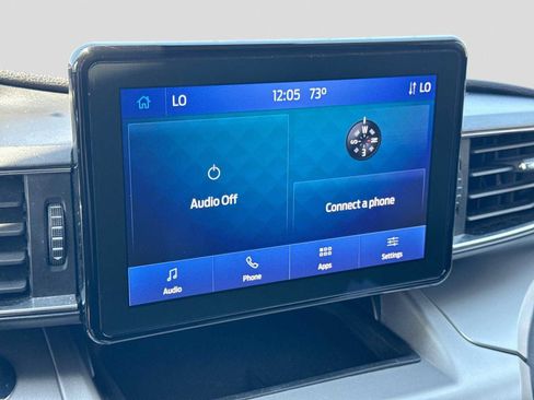 Used 2022 Ford Explorer XLT w/ Equipment Group 202A AWD/4WD image 29