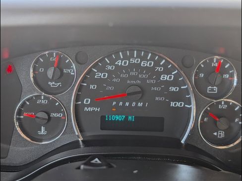 Used 2023 GMC Savana 2500 w/ Driver Convenience Package image 10