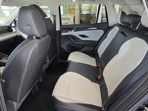 New 2026 Volkswagen Tiguan SE AWD/4WD image 36
