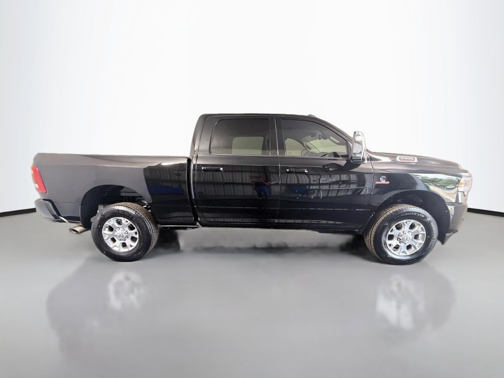 Used 2024 RAM 2500 Laramie AWD/4WD image 11