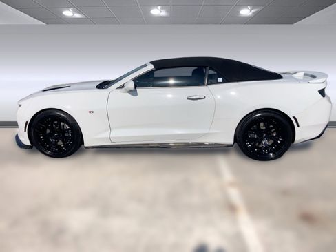 Used 2018 Chevrolet Camaro SS image 2