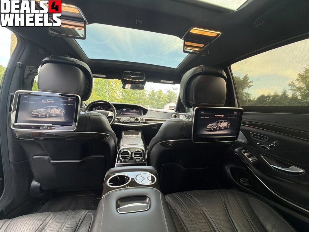 Used 2015 Mercedes-Benz S 63 AMG 4MATIC Sedan w/ Executive Rear Seat Package image 22