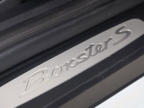 Used 2017 Porsche 718 Boxster S RWD image 15