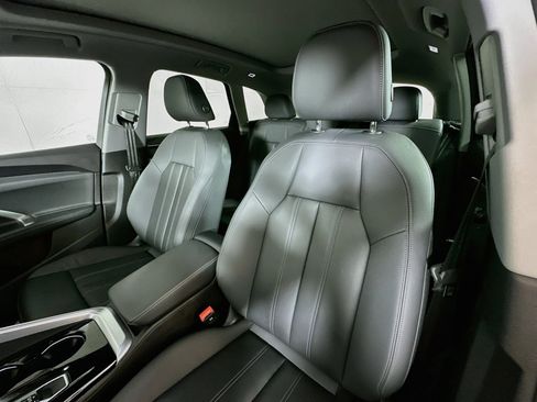 Used 2025 Audi Q5 Premium Plus w/ Premium Plus AWD/4WD image 21