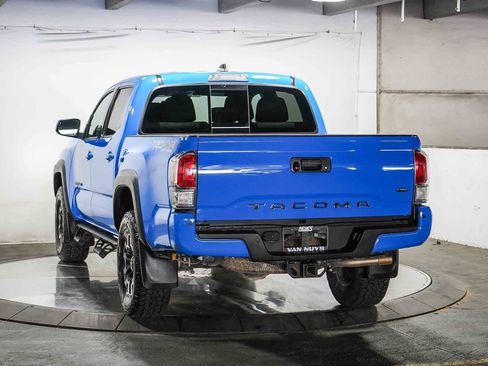 Certified 2020 Toyota Tacoma TRD Off-Road w/ Technology Package AWD/4WD image 5