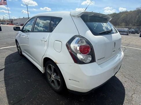 Used 2009 Pontiac Vibe GT FWD image 3