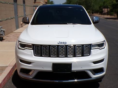 Used 2020 Jeep Grand Cherokee Summit AWD/4WD image 2