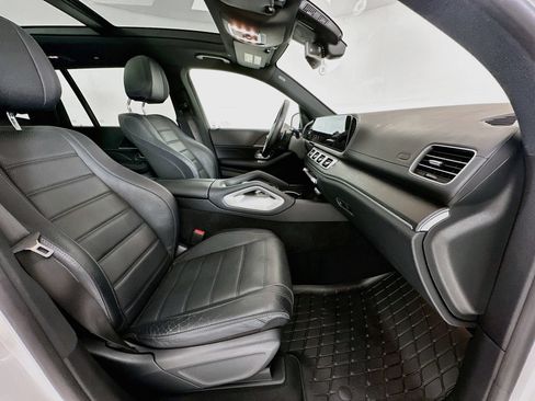 Used 2023 Mercedes-Benz GLS 580 4MATIC image 32