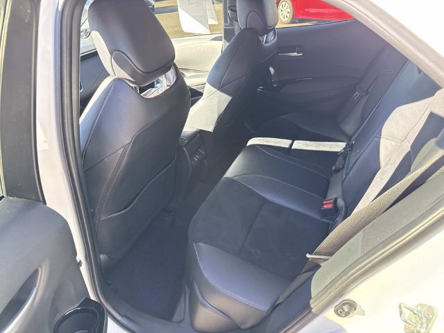 Used 2026 Toyota Corolla SE FWD image 16