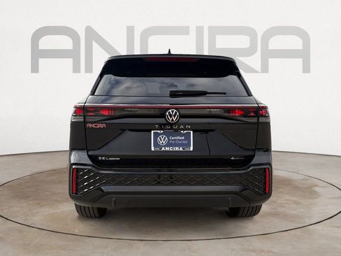 Used 2026 Volkswagen Tiguan SEL R-Line image 14