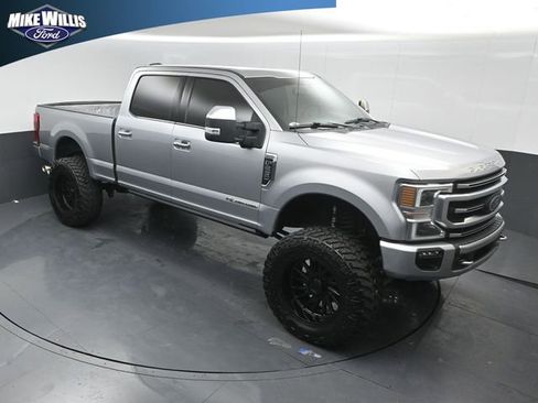 Used 2021 Ford F250 Platinum w/ FX4 Off-Road Package AWD/4WD image 9