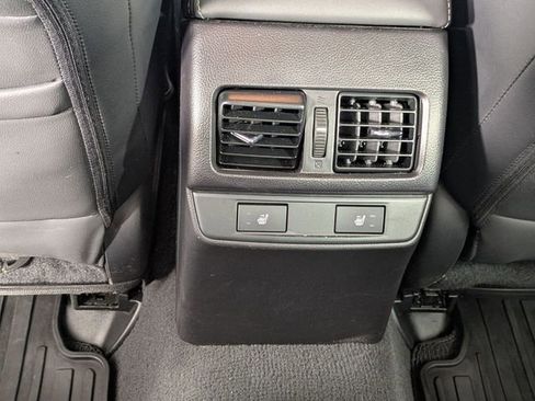 Used 2017 Subaru Legacy 3.6R Limited image 29