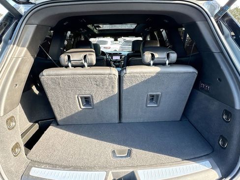 Used 2023 Cadillac XT6 Premium Luxury w/ Technology Package image 29