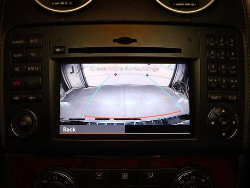 Used 2012 Mercedes-Benz GL 450 4MATIC image 18
