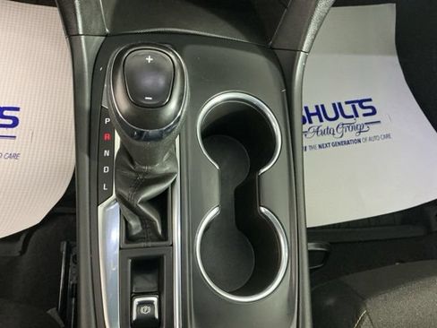 Used 2020 Chevrolet Equinox LT w/ Driver Convenience Package AWD/4WD image 30