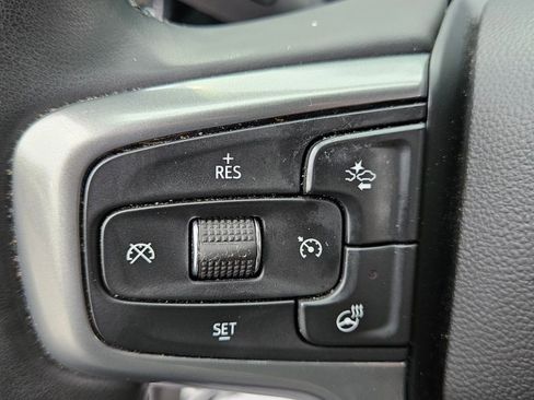 Used 2025 Chevrolet Silverado 1500 LT image 23