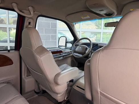 Used 2004 Ford F350 Lariat AWD/4WD image 39
