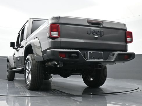 Used 2024 Jeep Gladiator Sport w/ Premium Package image 60