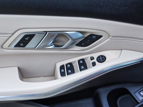 Used 2019 BMW 330i xDrive Sedan w/ Premium Package image 36