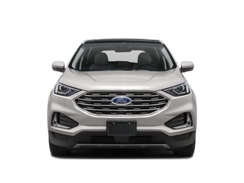 Used 2020 Ford Edge Titanium w/ Equipment Group 301A FWD image 4