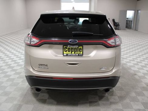 Used 2017 Ford Edge SEL FWD image 10