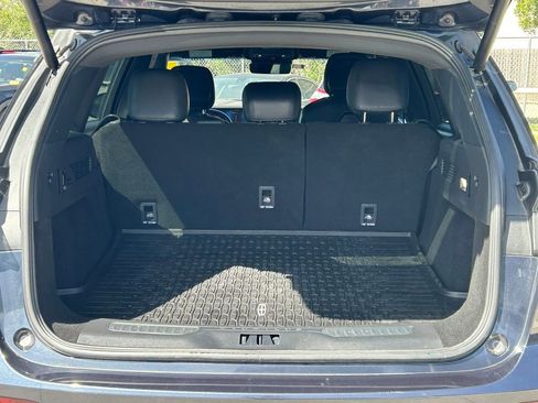 Used 2024 Lincoln Nautilus Reserve w/ Jet Appearance Package (87T) image 12