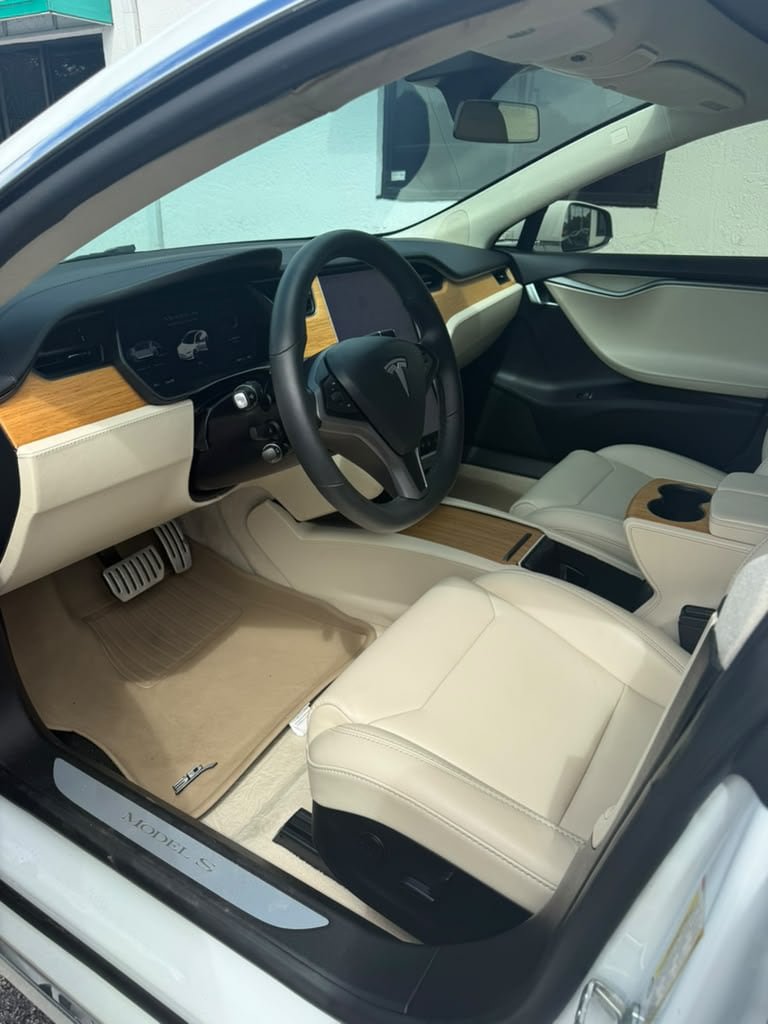 Used 2019 Tesla Model S Performance AWD/4WD image 17