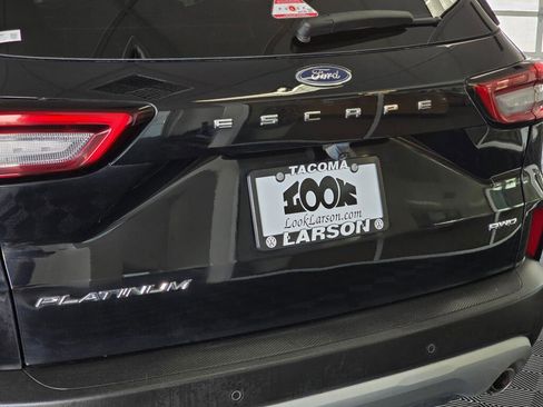 Used 2024 Ford Escape Platinum image 13