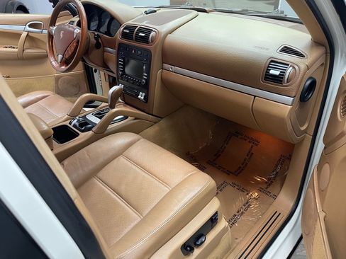 Used 2009 Porsche Cayenne AWD/4WD image 23