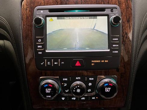 Used 2014 Chevrolet Traverse LT AWD/4WD image 21