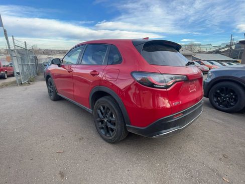 Used 2023 Honda HR-V Sport image 12