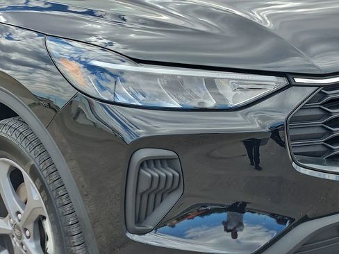Used 2025 Ford Escape ST-Line AWD/4WD image 8