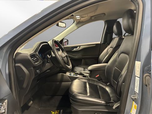 Used 2024 Ford Escape Platinum AWD/4WD image 19