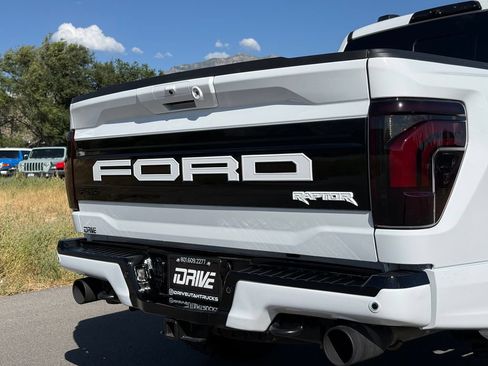 Used 2026 Ford F150 Raptor AWD/4WD image 12