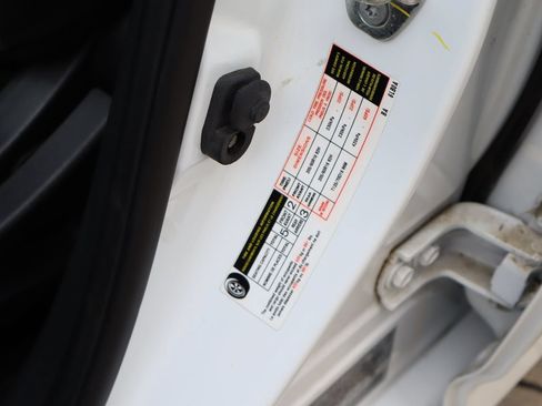 Used 2021 Nissan Sentra SV w/ Trunk Package FWD image 28