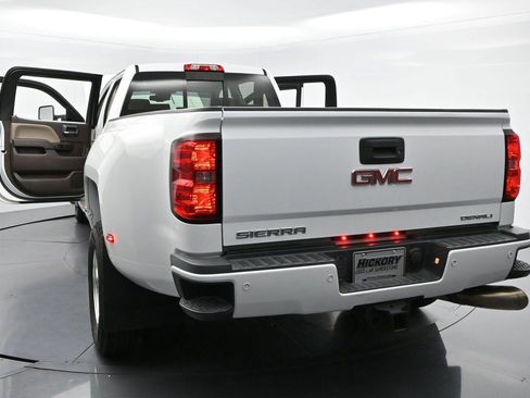 Used 2016 GMC Sierra 3500 Denali w/ Duramax Plus Package AWD/4WD image 44