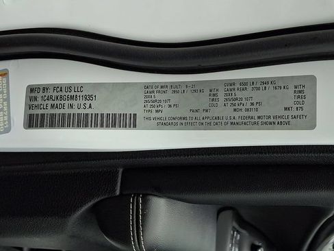 Used 2021 Jeep Grand Cherokee L Limited AWD/4WD image 28