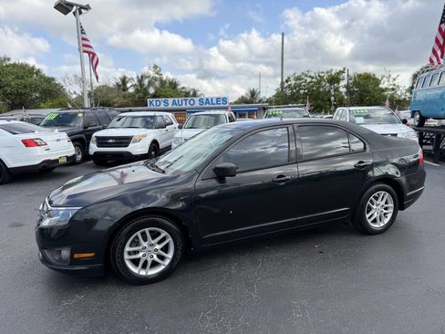 Used 2012 Ford Fusion S image 2