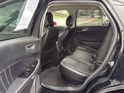 Used 2018 Ford Edge Sport w/ Ford Safe & Smart Package image 28
